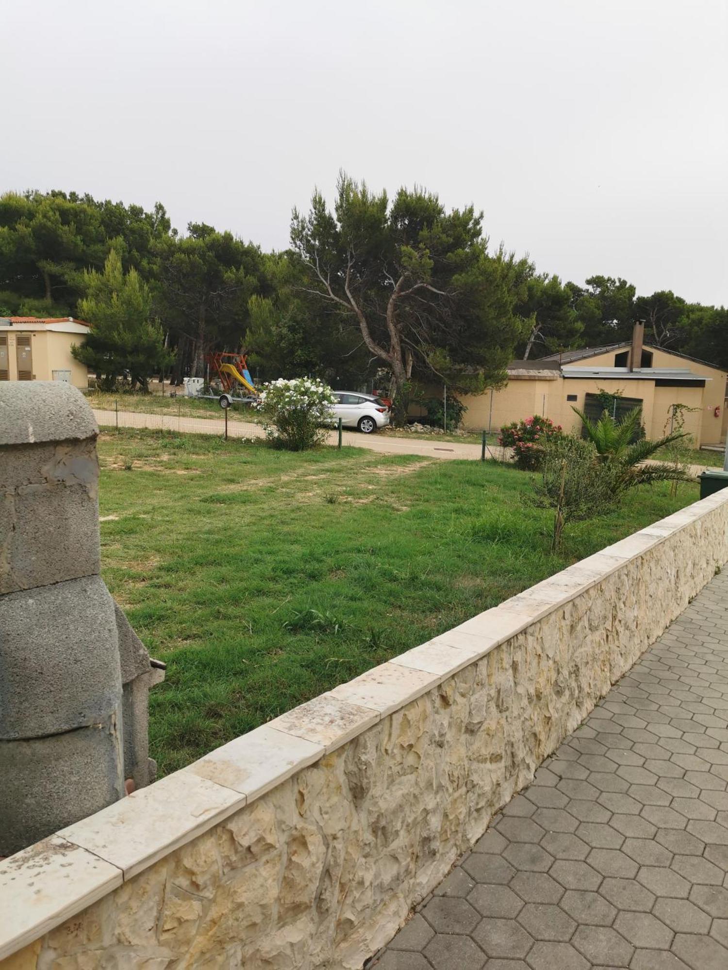 Apartments Riva ポヴリャナ エクステリア 写真
